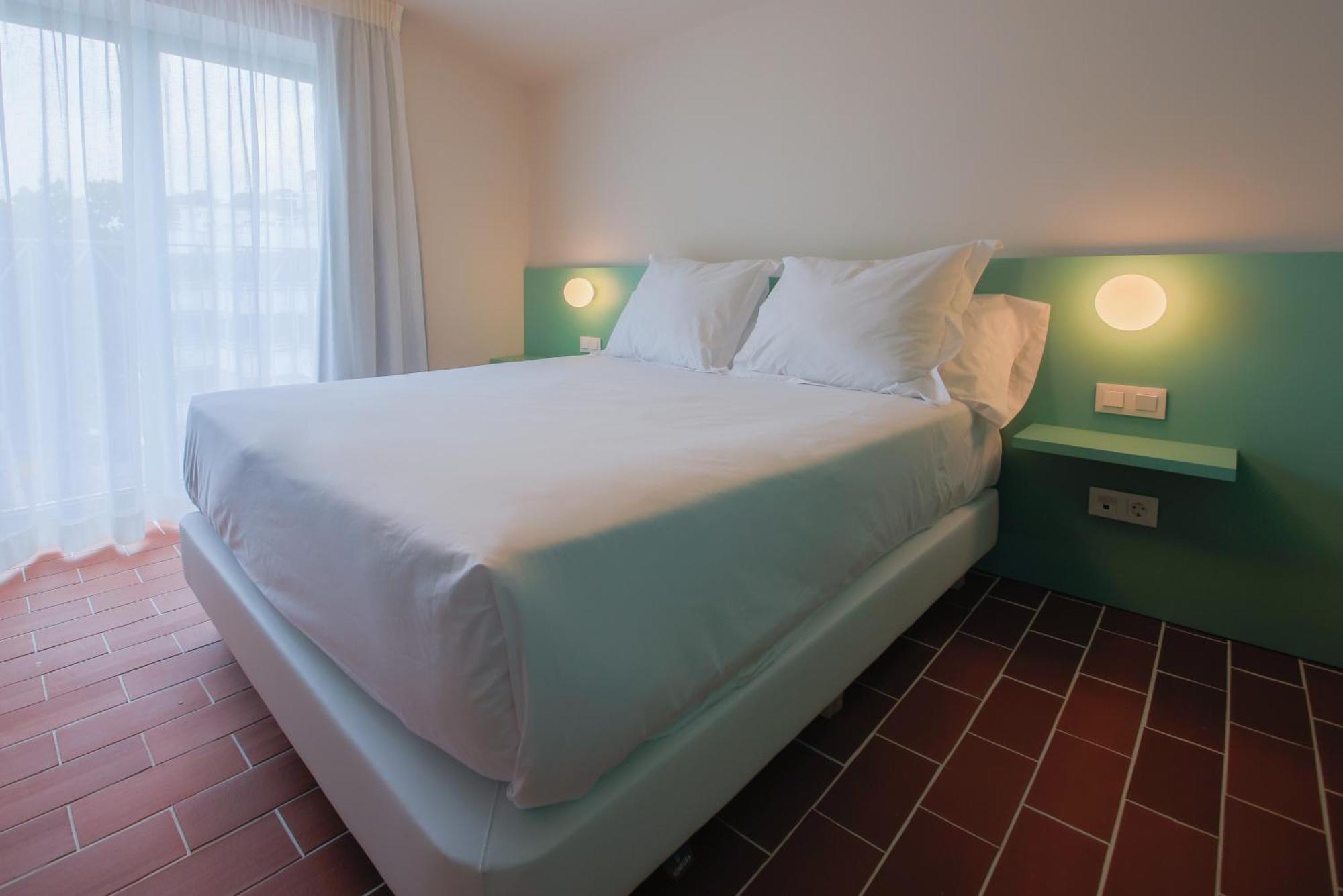 Terra Aurea Aparthotel Salou Exterior foto